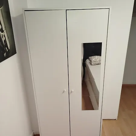 Sunny Double Bed Metro L5 - L1 Barcelona