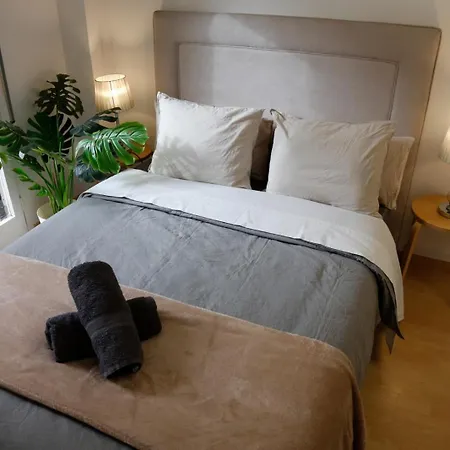Auberge de jeunesse Sunny Central Double Bed Metro L5 - L1 *
